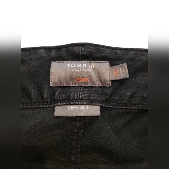 Torrid Feel the Fit Super Soft Jegging Black 20 Tall Jeans Pants High Waisted - Picture 7 of 11